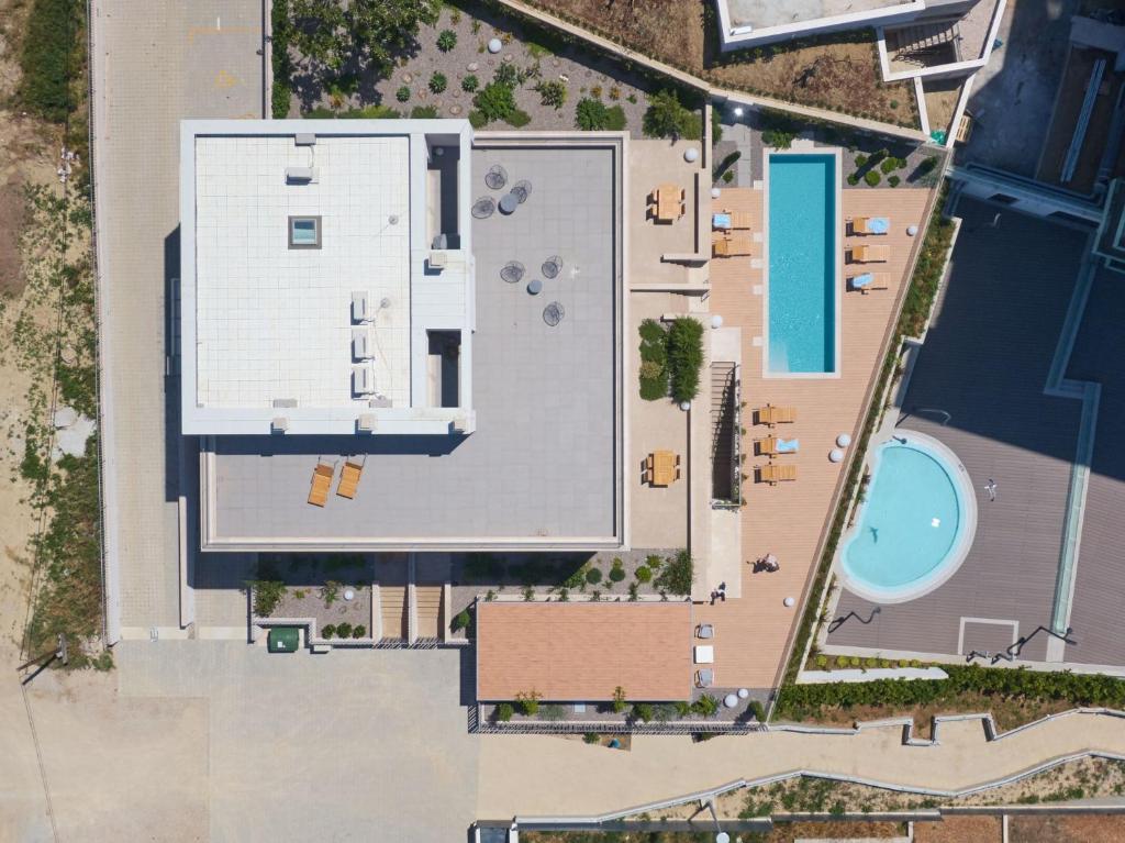 Bazén v ubytovaní Eol Apartments Split alebo v jeho blízkosti