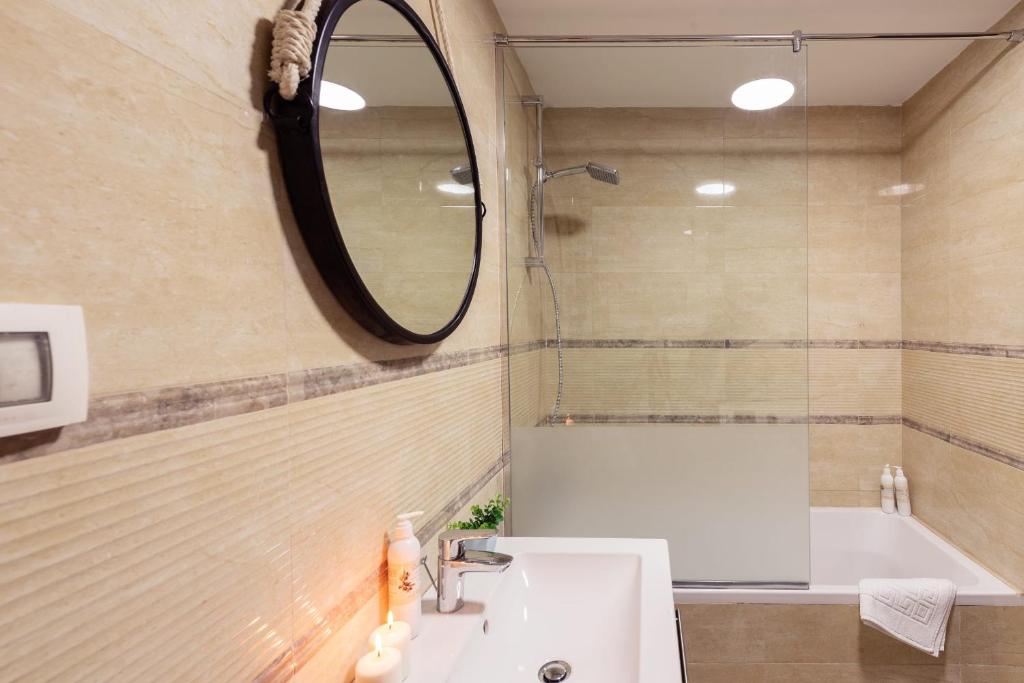 Koupelna v ubytování The 2BDR Compelling Condo 5 min to CAI Airport