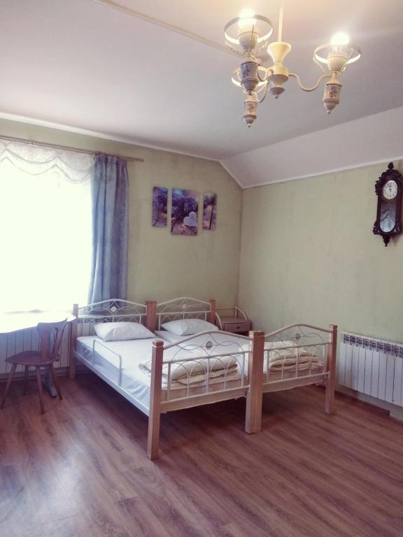 Postel nebo postele na pokoji v ubytování Freedom