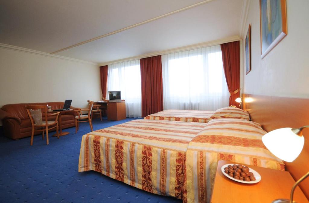 TOP HOTEL Praha - Resim 41