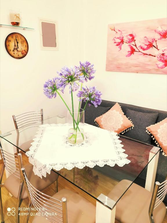Część wypoczynkowa w obiekcie Cofineta Apartment