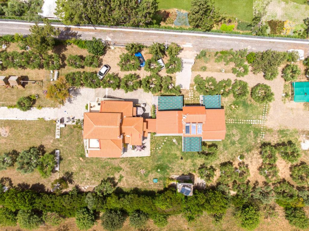 Widok z lotu ptaka na obiekt Agios Mamas Resort