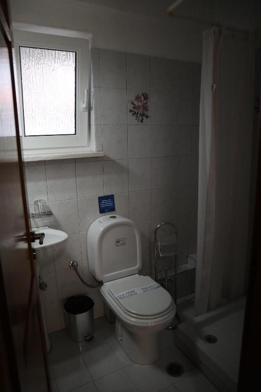 Kúpeľňa v ubytovaní Delphin Rooms Sivota