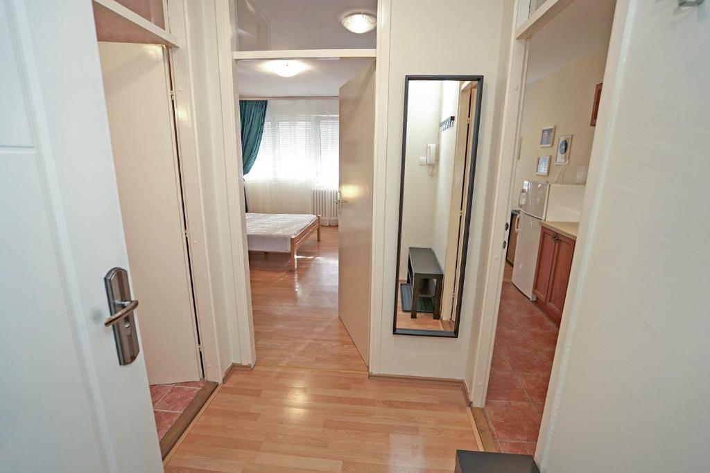 Postel nebo postele na pokoji v ubytování Apartment Elvis