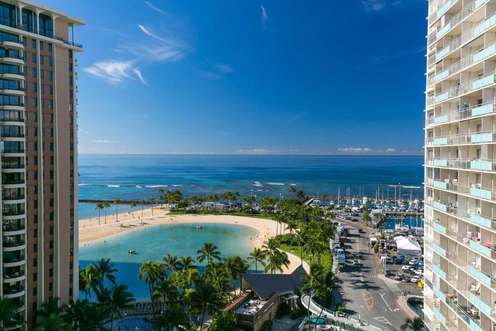 Ilikai 1418, Honolulu (updated prices 2024)