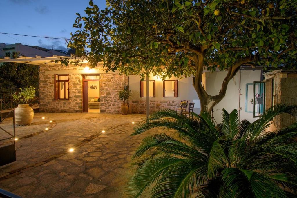 Zahrada ubytování Pavlakis Lemon-Tree House