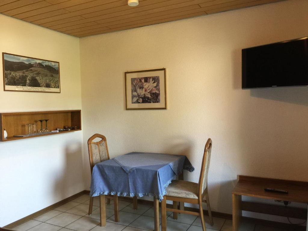 TV a/nebo společenská místnost v ubytování Nickel Haus