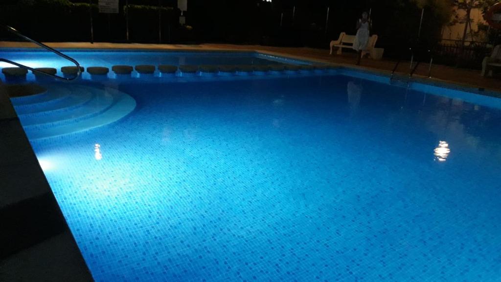 Bazén v ubytování Calafell Apartment 2 nebo v jeho okolí