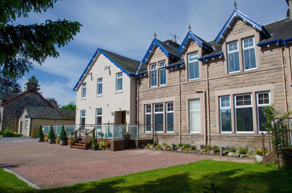 an exterior view of a house at The Park Guest House in Aviemore