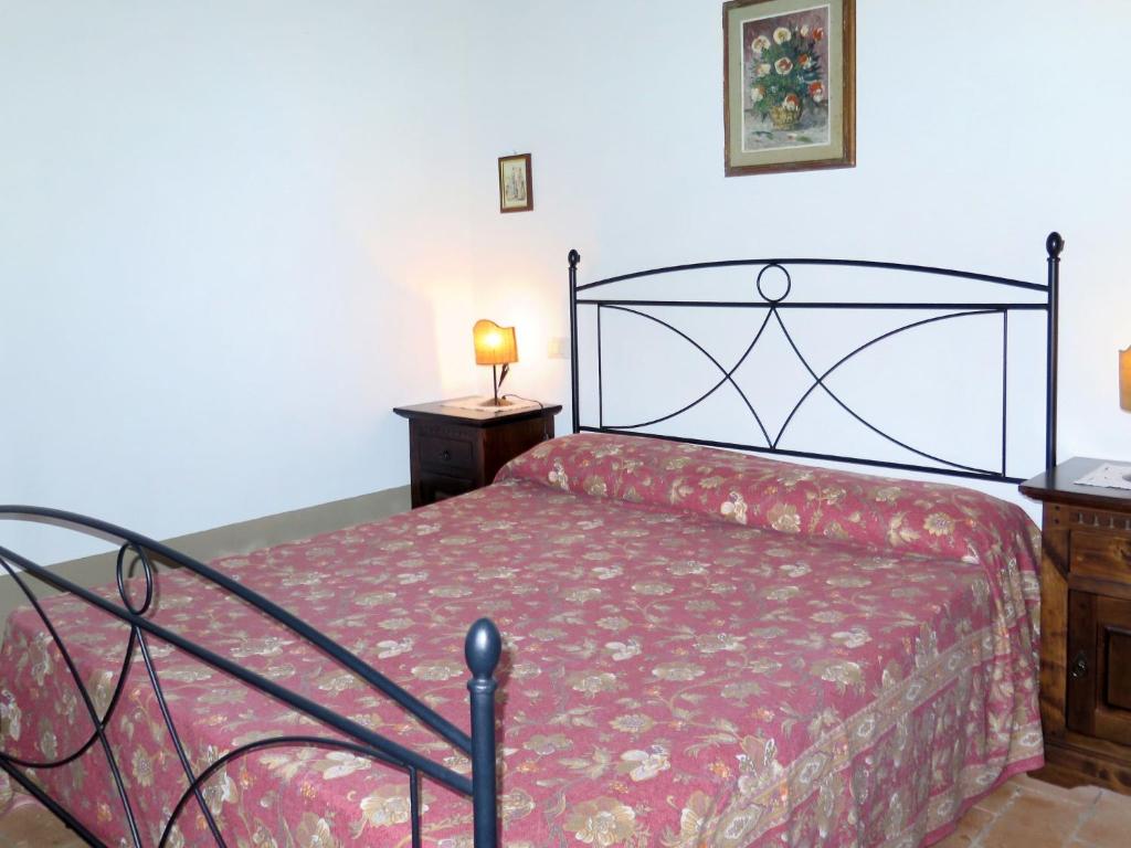 Łóżko lub łóżka w pokoju w obiekcie Apartment Le Colmate-1 by Interhome
