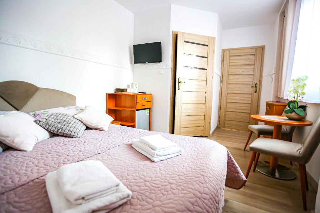 Villa Róża pokoje & apartamenty - 2