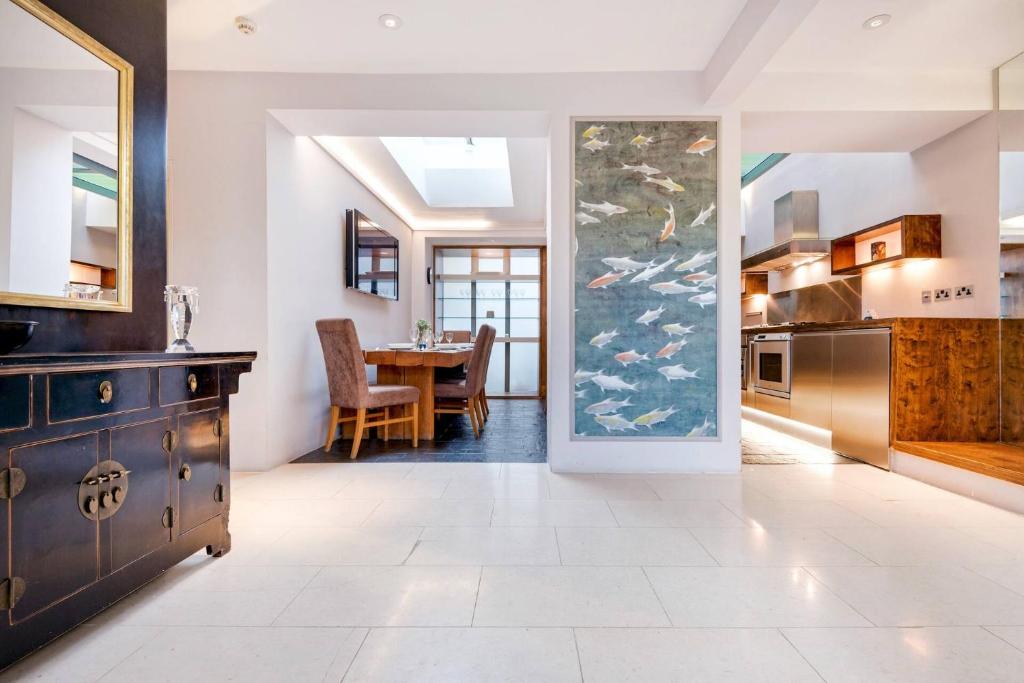Exceptional Notting Hill House