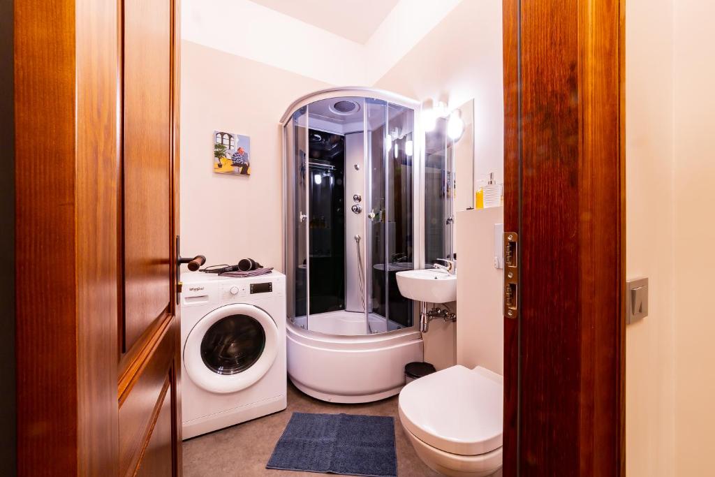 Cozy Storie's AP, 47sqm, Renovated 2020, Free parking - Apartamento De Una Habitación