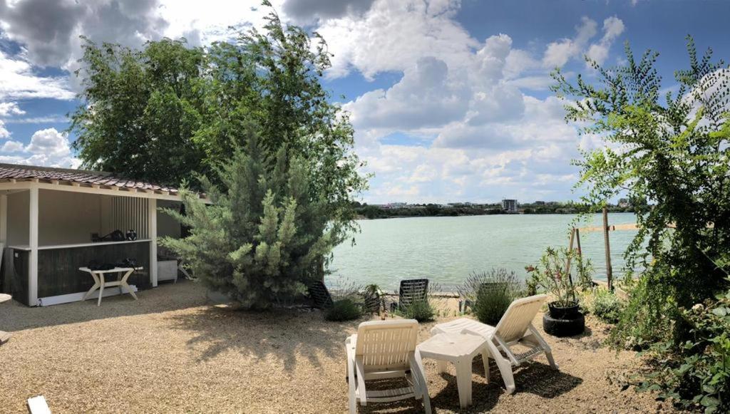a house with a view of the water at Vila Zuzette in Constanţa