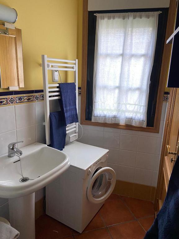 Koupelna v ubytování APARTAMENTO PUERTO FOZ