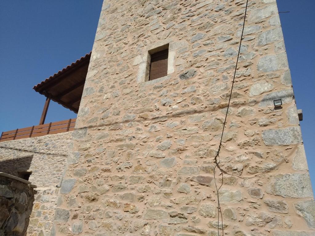 Kép panos stone tower szállásáról Páliros városában a galériában