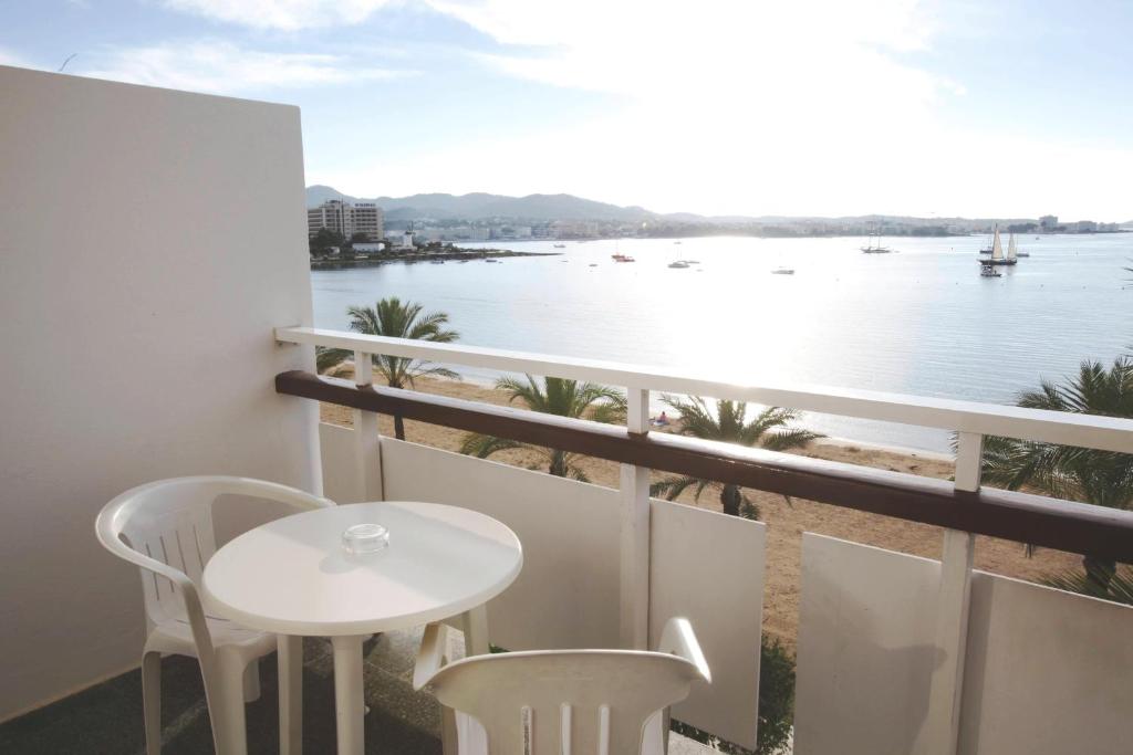 Booking.com: Hotel Arenal , San Antonijus, Ispanija - 77 ...
