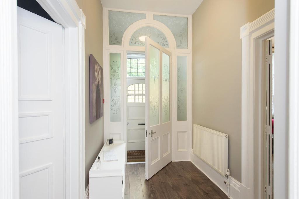 Albany House by Harrogate Serviced Apartments 7