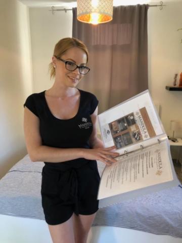 Postel nebo postele na pokoji v ubytování Mandula Apartman