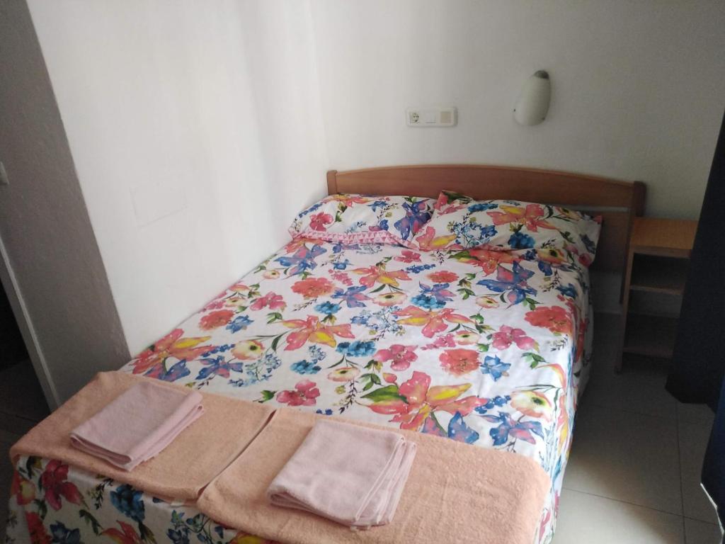 Postel nebo postele na pokoji v ubytování Can Pau Guesthouse