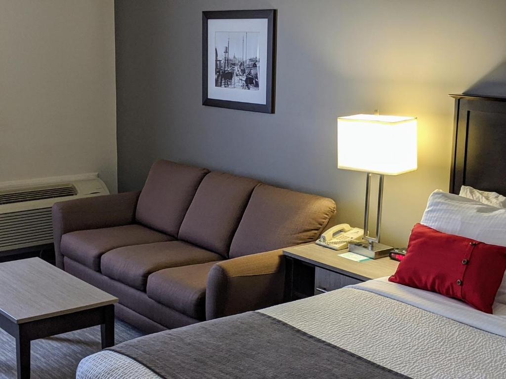 
Queen Room - Mobility Access/Non-Smoking
