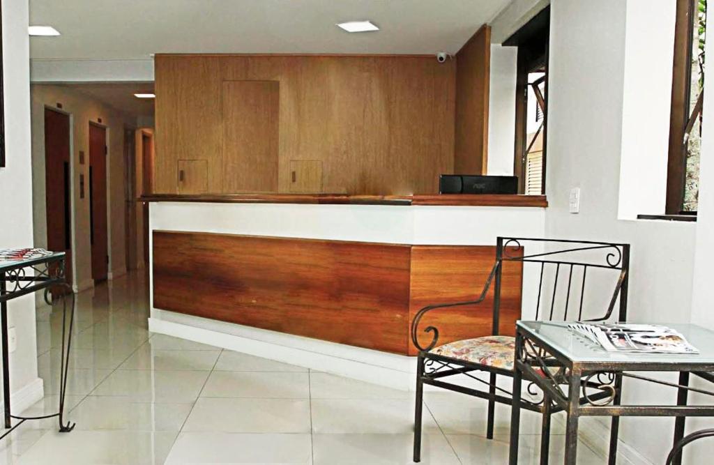  Saint Gotthard Apartment by BnbHost