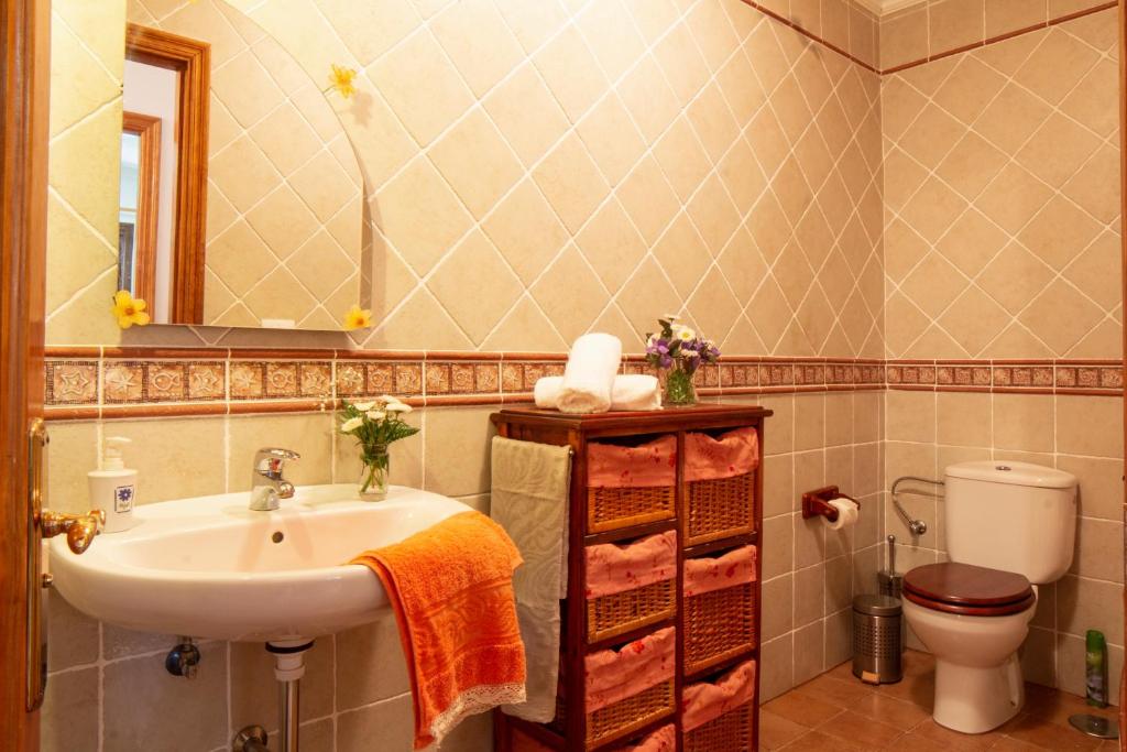Koupelna v ubytování CASA CON PISCINA EN TENERIFE - VISTA MAR Y EL TEIDE