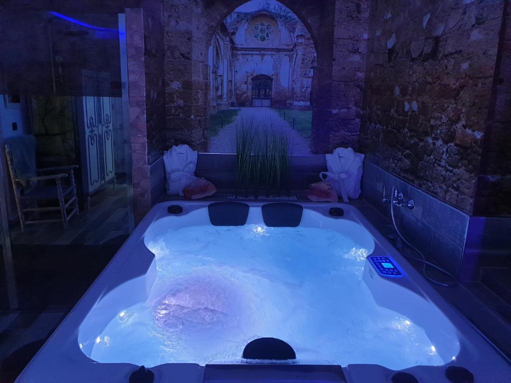 LA VEGUILLA DELUXE JACUZZi, Alhama de Aragón – Updated 2022 ...