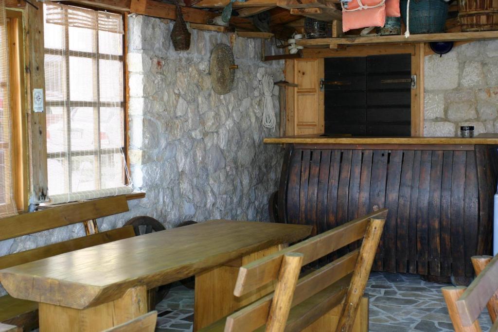 Kuchyň nebo kuchyňský kout v ubytování Guest House Frane
