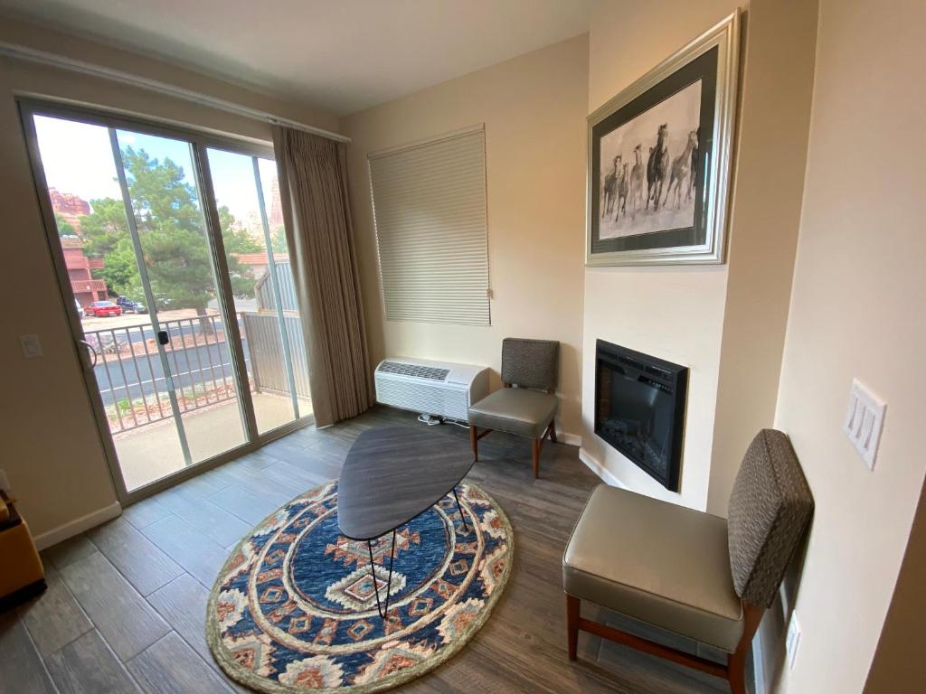 Sedona Village Lodge photo