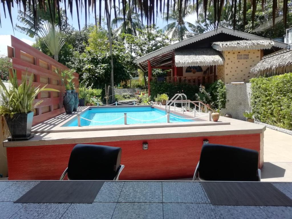 Bazén v ubytování Macura Resort nebo v jeho okolí