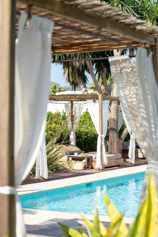 Bazén v ubytování Can Jaume Private Villas by Ocean Drive nebo v jeho okolí