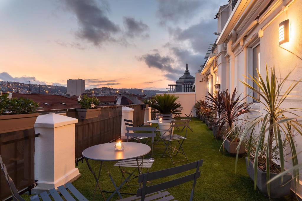 Hôtel Byakko Nice - Resim 2