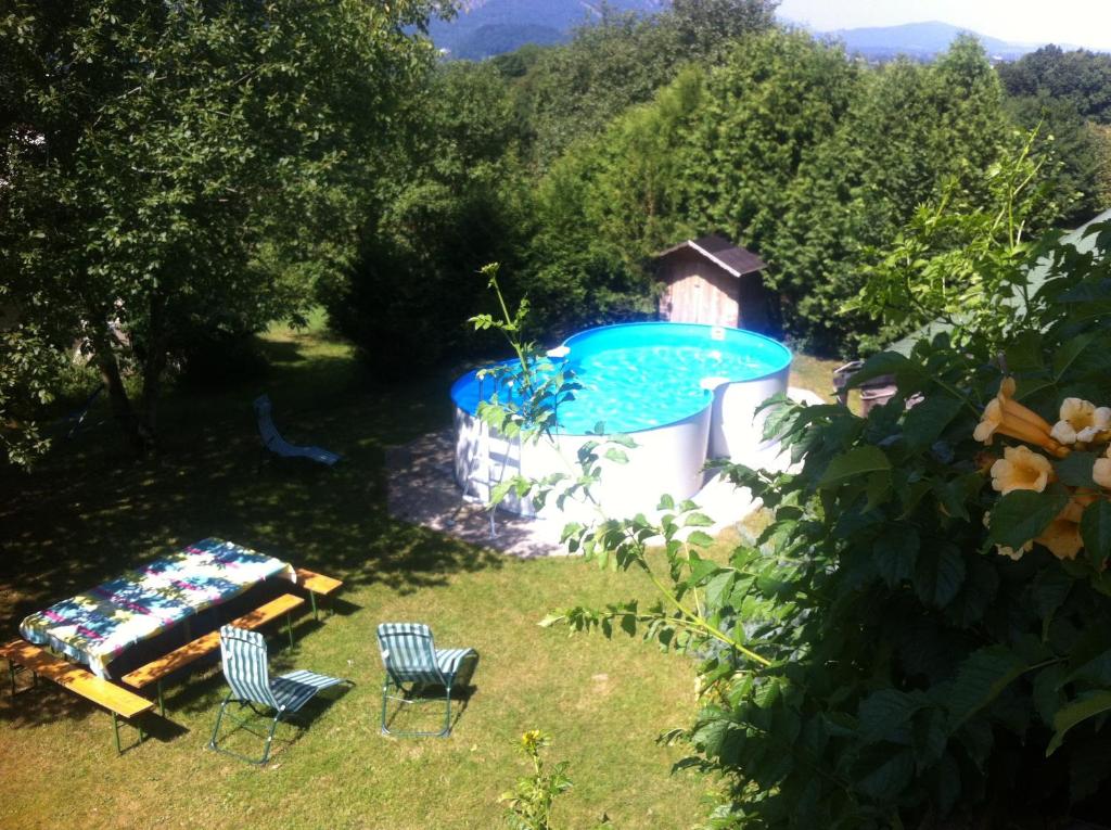 Bazén v ubytování Pension David nebo v jeho okolí