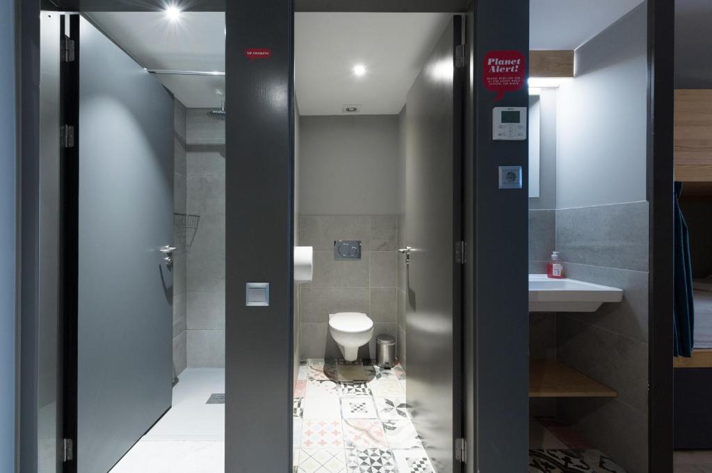 Kúpeľňa v ubytovaní Yeah Barcelona Hostel