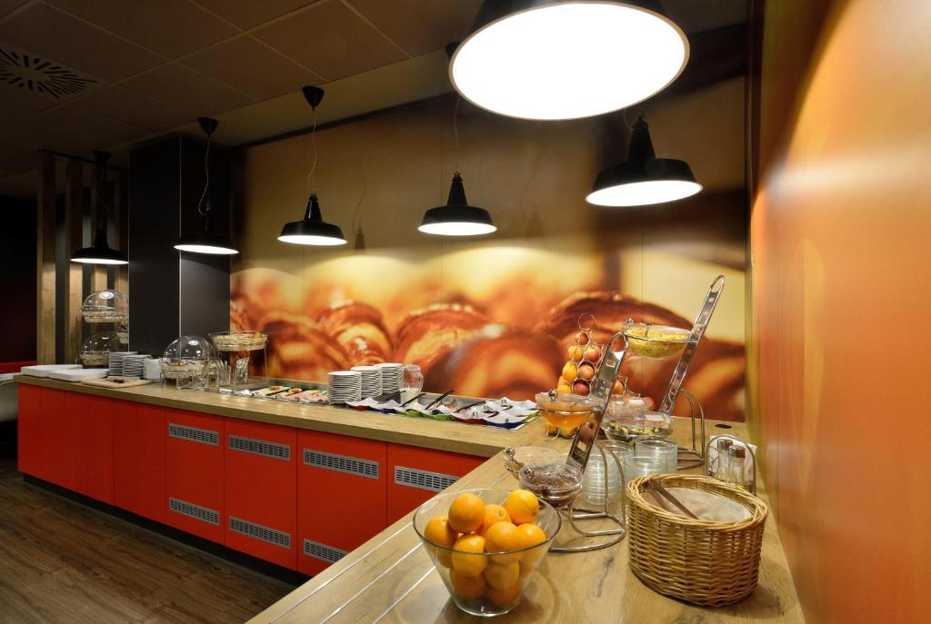 Ibis Budapest City - Resim 43