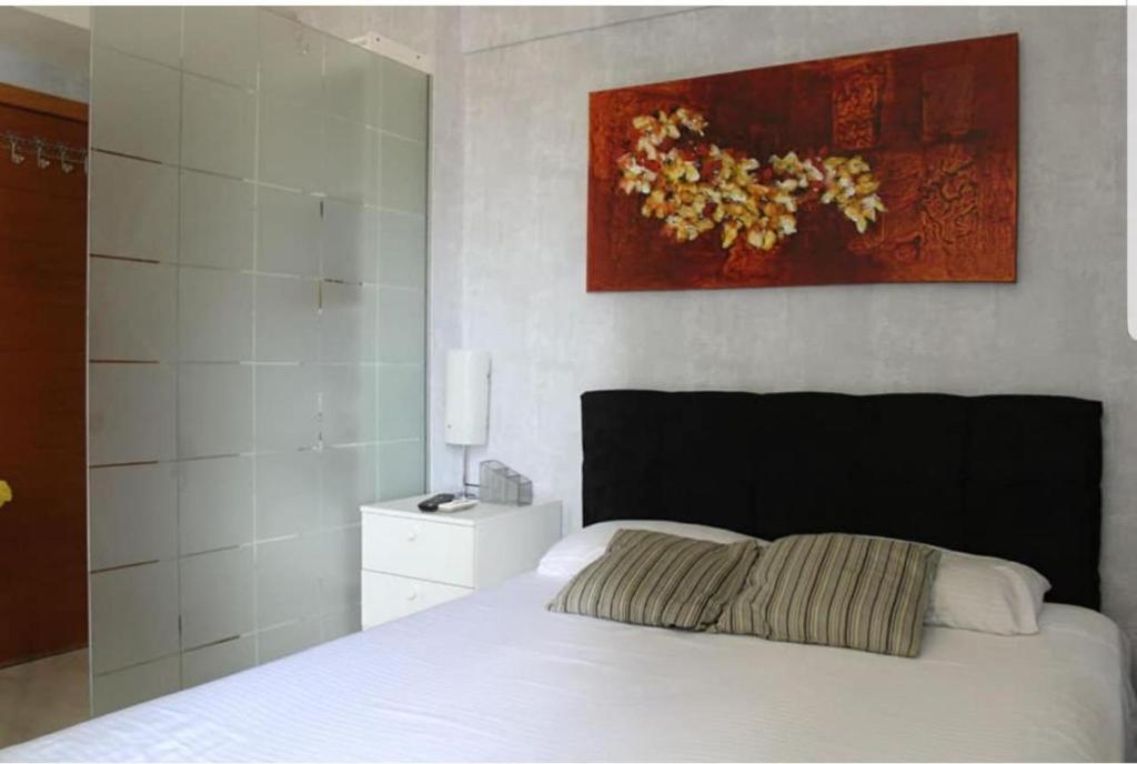 FLAT ED. BIARRITZ SETOR HOTELEIRO NORTE QUARTO 615