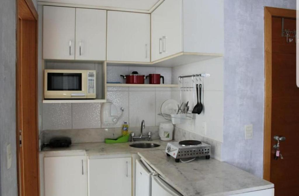  FLAT ED. BIARRITZ SETOR HOTELEIRO NORTE QUARTO 615