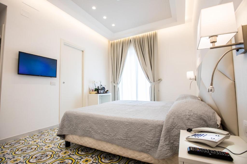 TV a/nebo společenská místnost v ubytování Hotel le Rocce - Agerola, Amalfi Coast