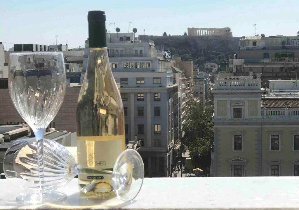 Ποτά στο Amazing Apartments @ Aiolou Str.