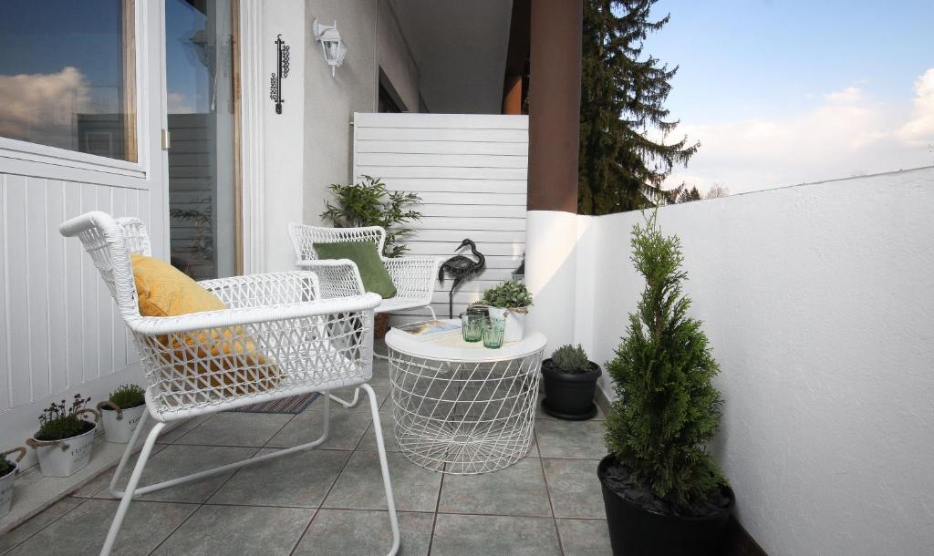 Balkón nebo terasa v ubytování N&J Villa Swan Bled