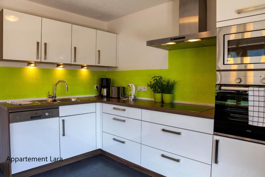 Kuchyňa alebo kuchynka v ubytovaní Appartement Lara & Lea