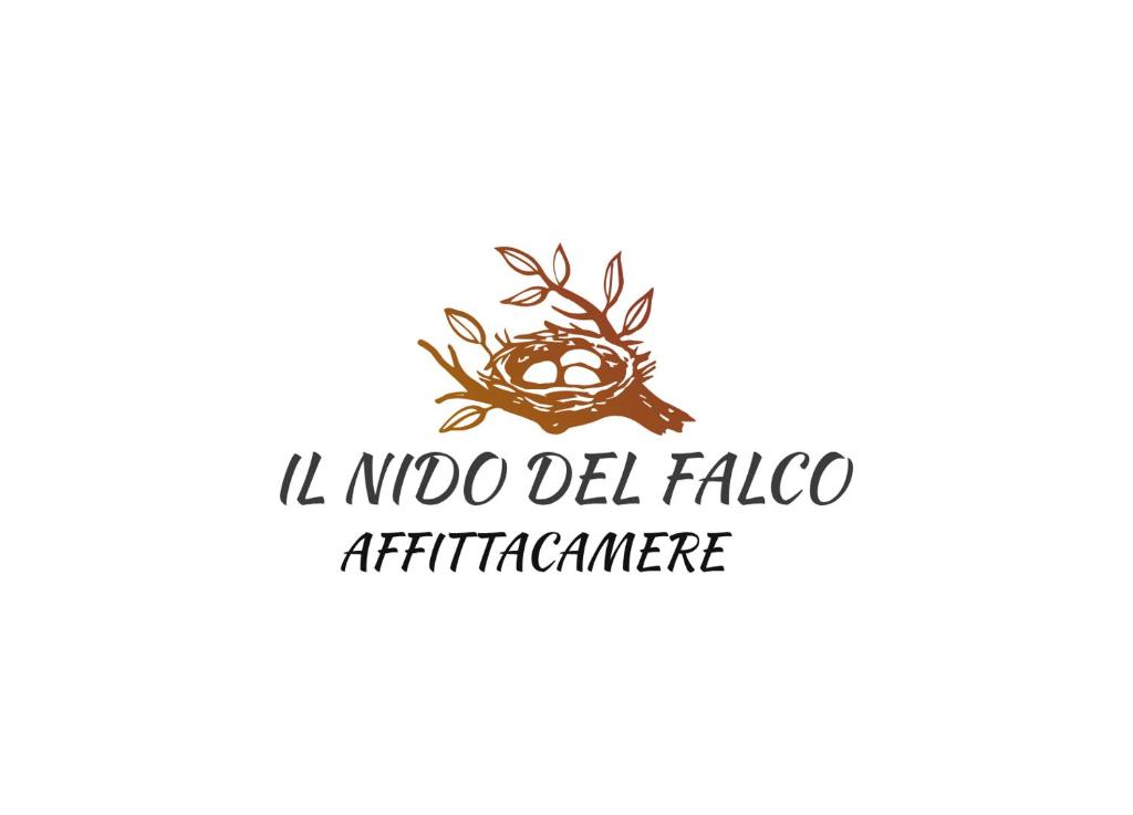 un logotipo para un restaurante con un cangrejo en IL NIDO DEL FALCO, en Pradleve