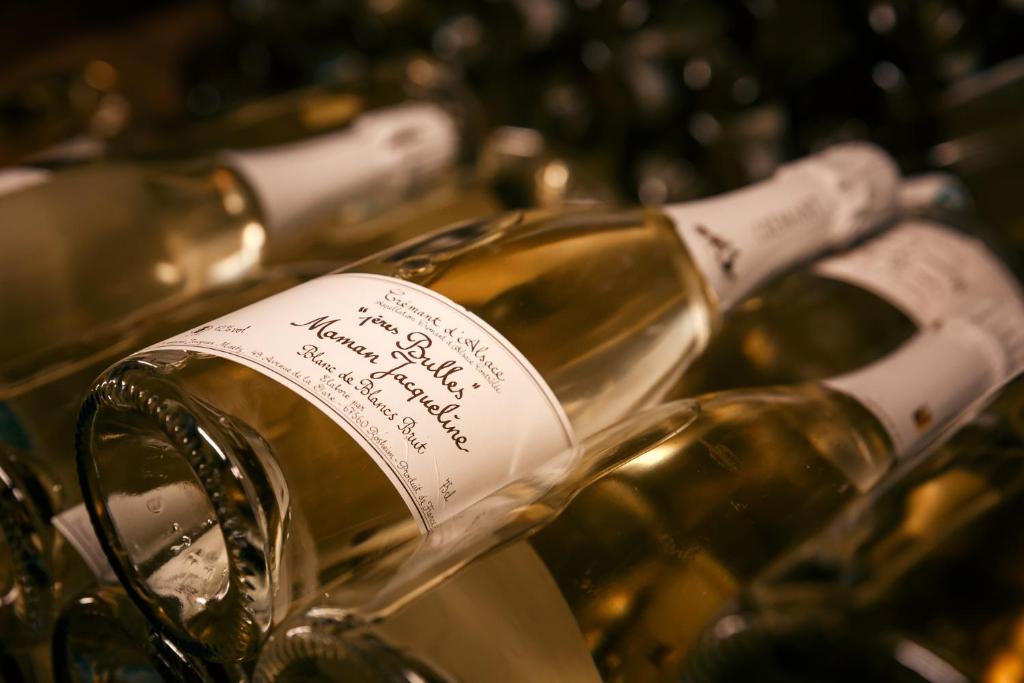 Nápoje v ubytování Le Rosenmeer - Hotel Restaurant, au coeur de la route des vins d'Alsace