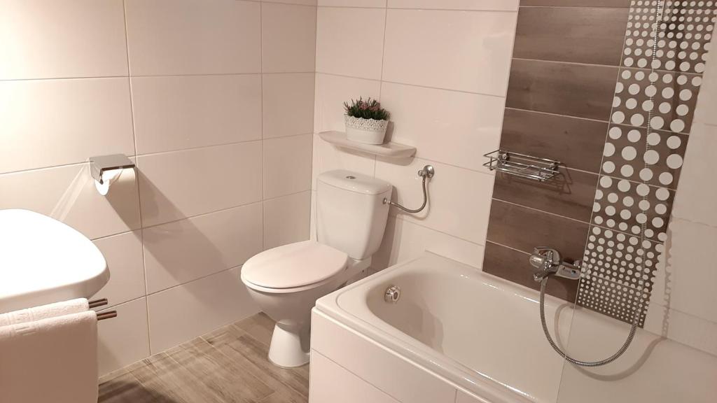 Koupelna v ubytování Hotel Garni Bergland