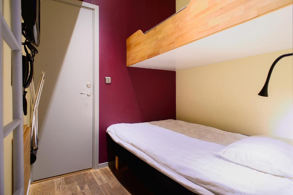 
Economy Twin Room without Window
