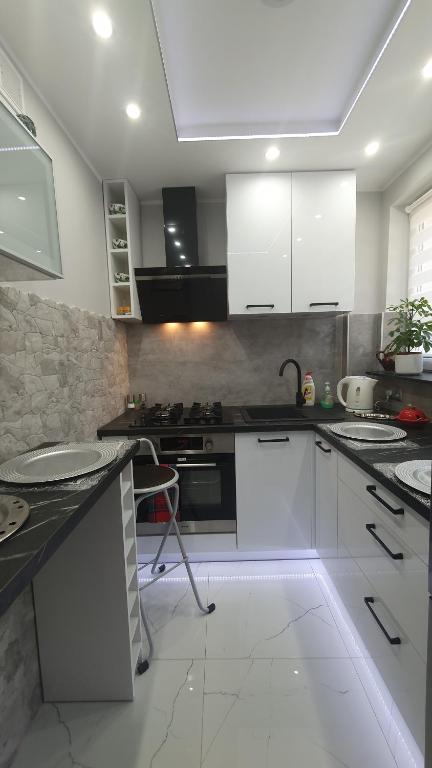 Kuchnia lub aneks kuchenny w obiekcie Apartament Park Saski