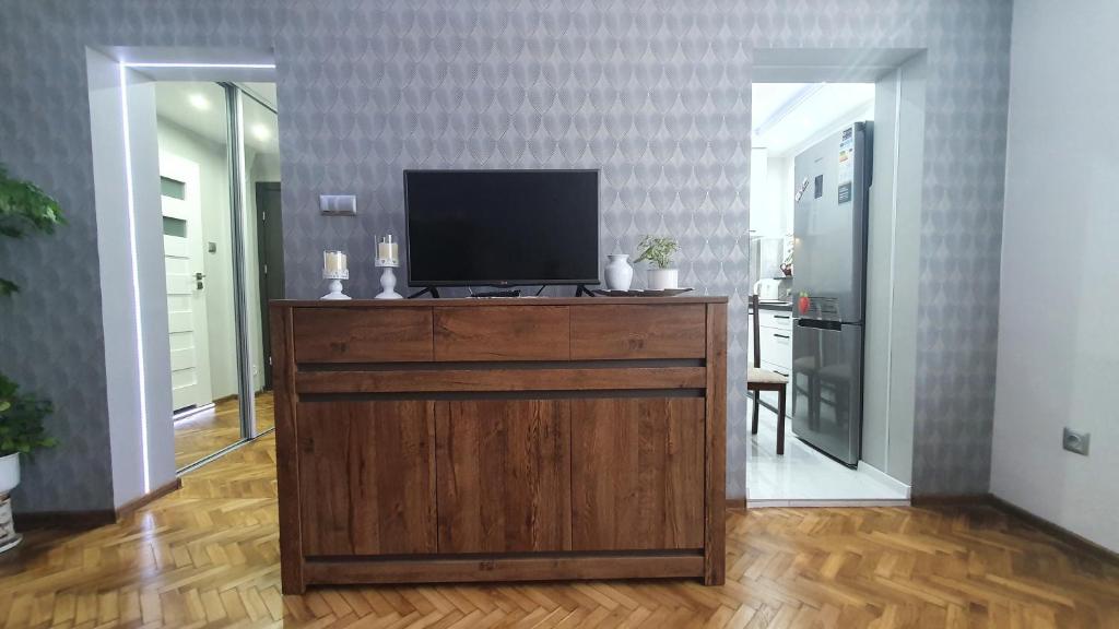 Telewizja i/lub zestaw kina domowego w obiekcie Apartament Park Saski