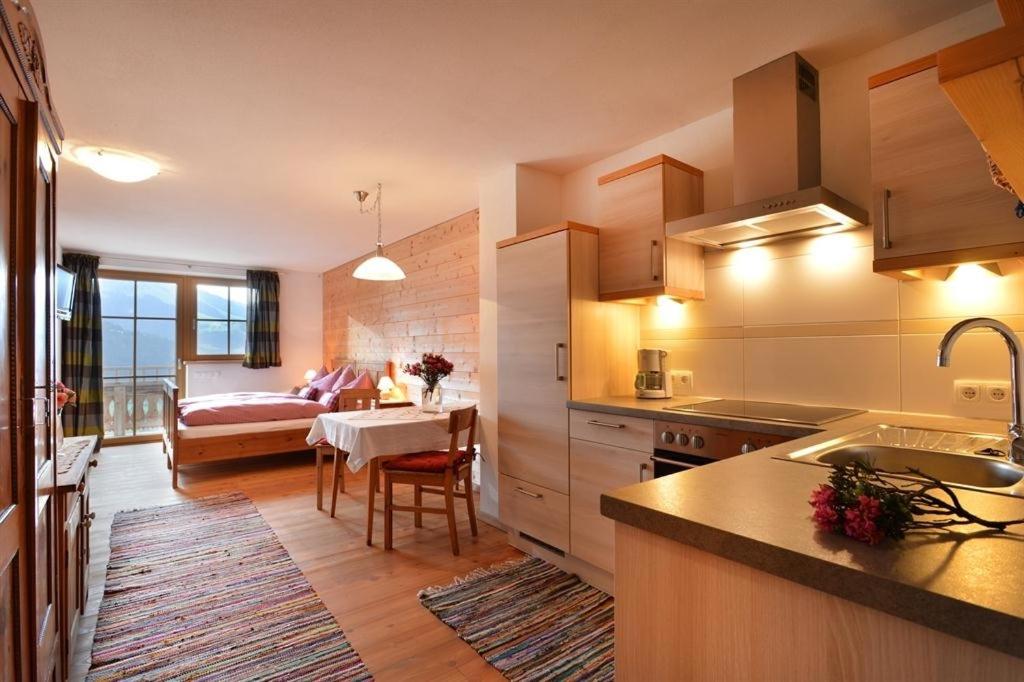 Kuchyňa alebo kuchynka v ubytovaní Apartement Vorderlaiming