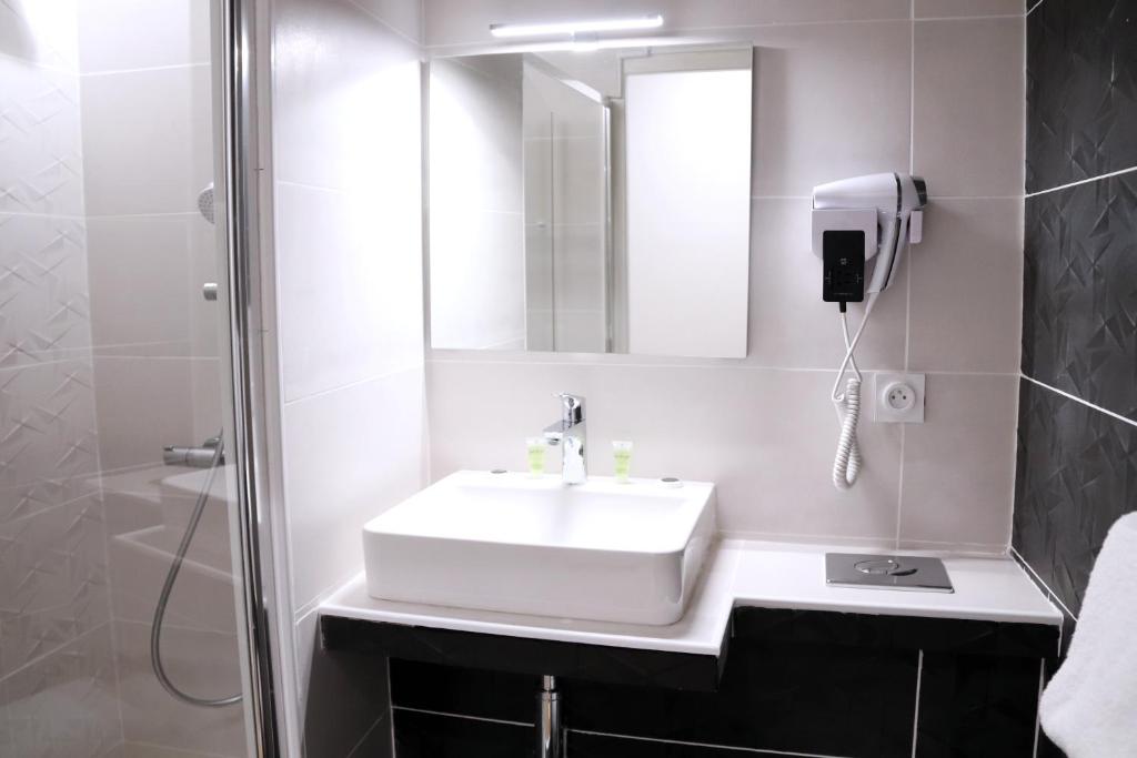 Koupelna v ubytování Hotel Athanor Centre